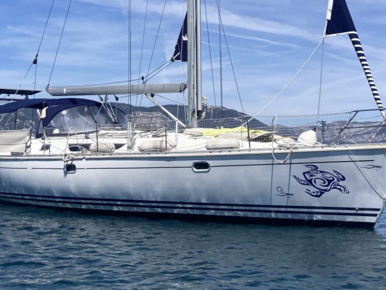 Sailboat to hire La Seyne-sur-Mer at the best price