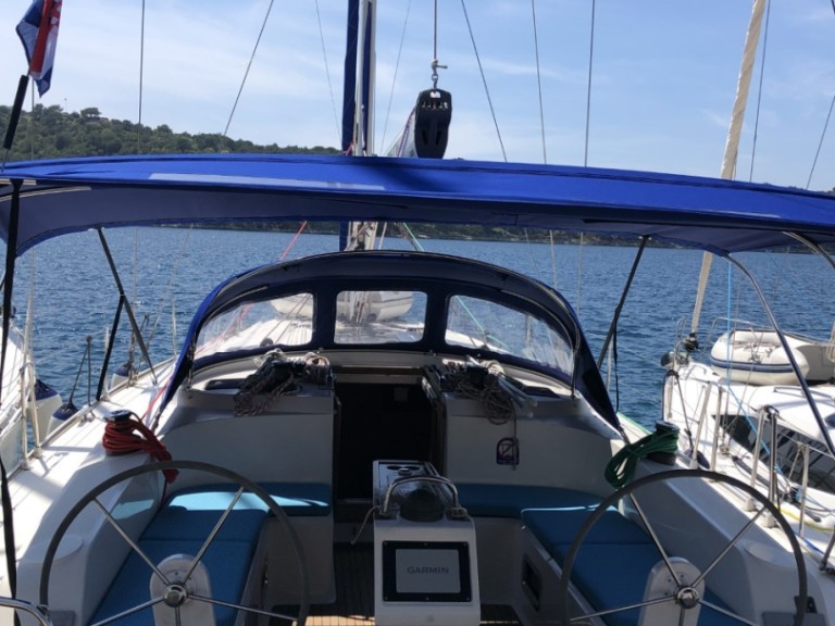 Charter a Bavaria Cruiser 46 in Mali Lošinj on Samboat