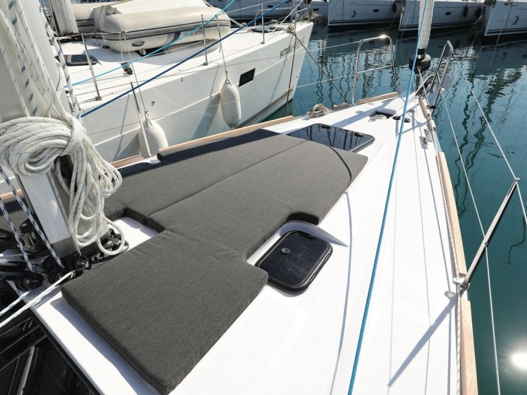 Sailboat hire in Biograd na Moru - Elan Impression 40.1