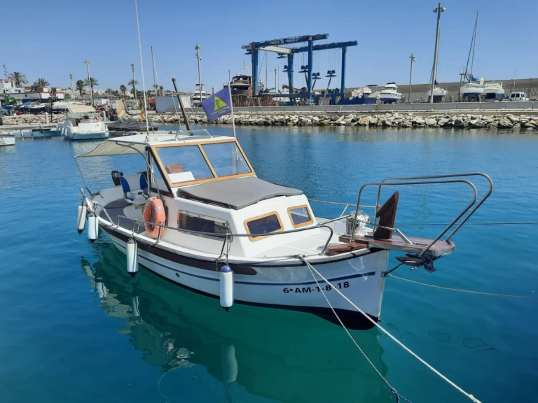 Charter a Menorquin-Yachts Menorquina 500 in Garrucha on Samboat