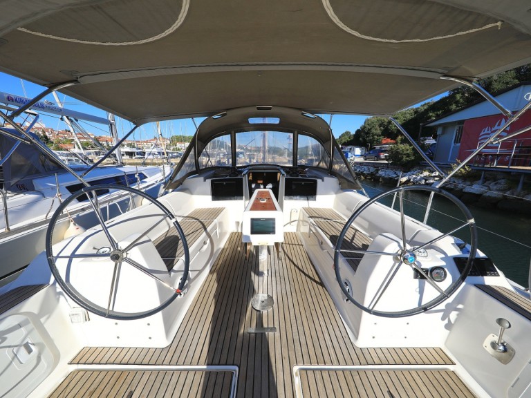 Charter a Dufour Dufour 382 Grand Large in Pula on Samboat
