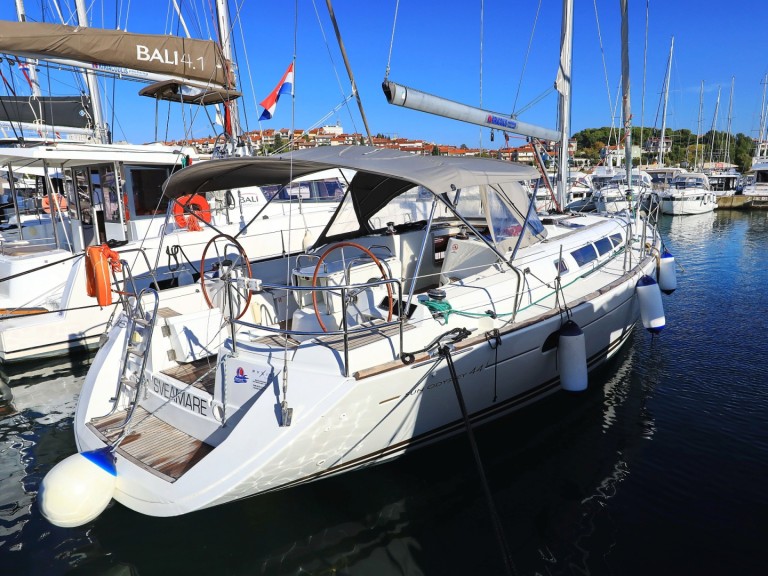 Hire a Jeanneau Sun Odyssey 44i Pula