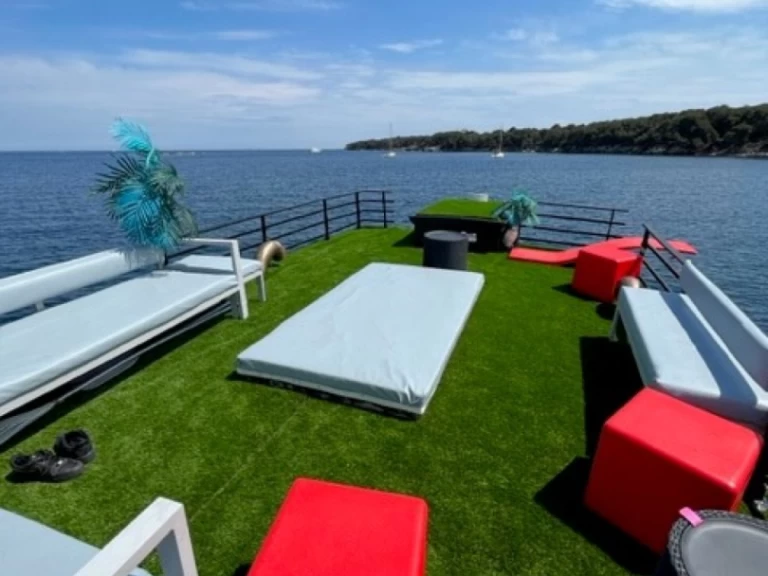 Charter a Custom Made Bateau Pirate in Cannes on Samboat