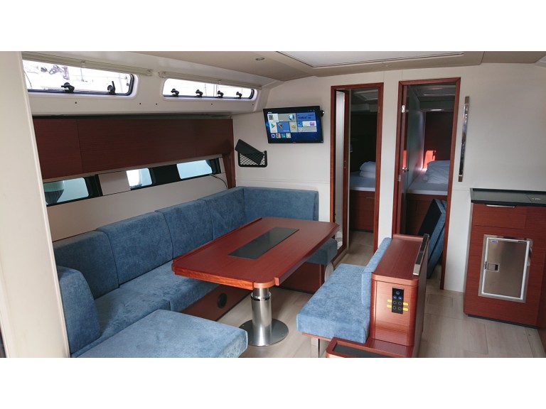 Hire Sailboat with or without skipper Hanse Medulin