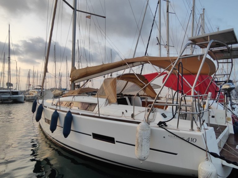 Yacht charter Ayamonte - Dufour Dufour 410 Grand Large on SamBoat