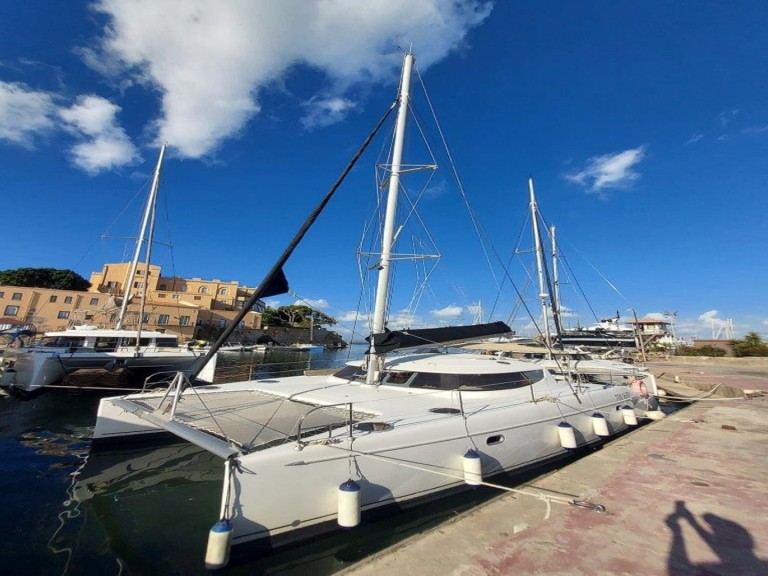 Hire Catamaran with or without skipper Fountaine Pajot Izola