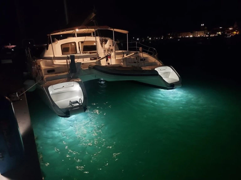 Catamaran to hire Izola at the best price