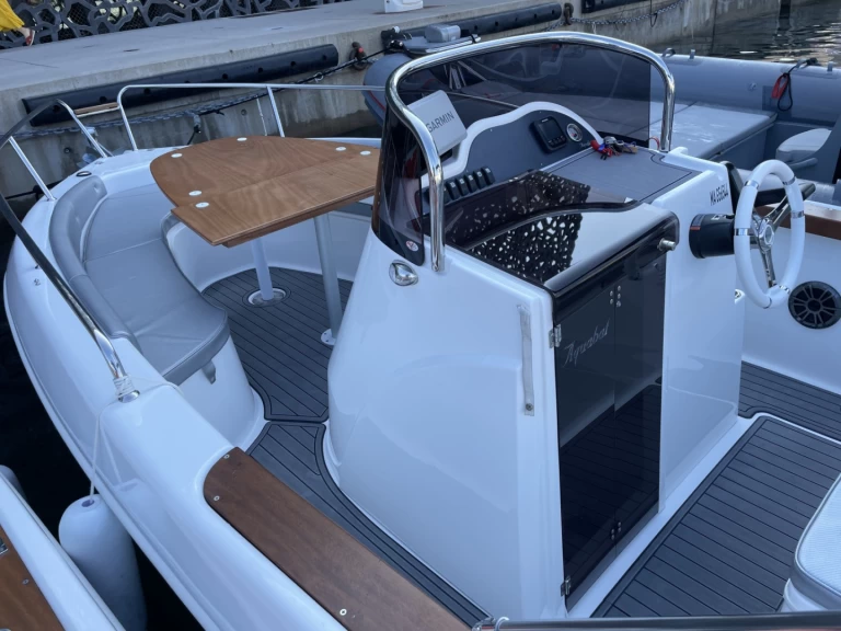 Motorboat hire in Martigues - Aquabat Sport line 21