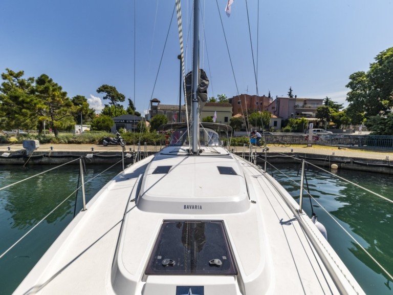 Sailboat to hire Zadar at the best price