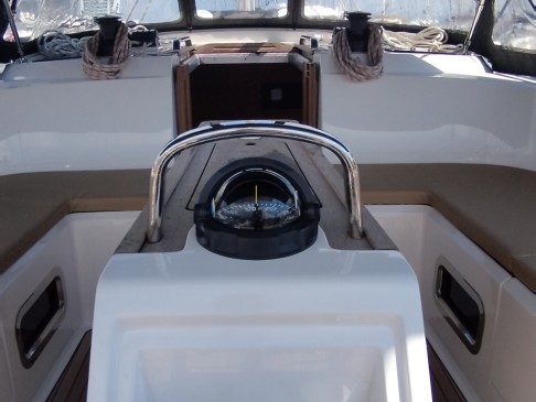 Sailboat to hire Split at the best price