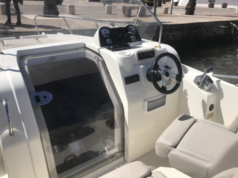 Motorboat hire in Novi Vinodolski - Quicksilver Activ 675 Sundeck