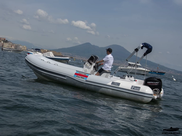 Yacht charter Naples - DOMAR f600 on SamBoat