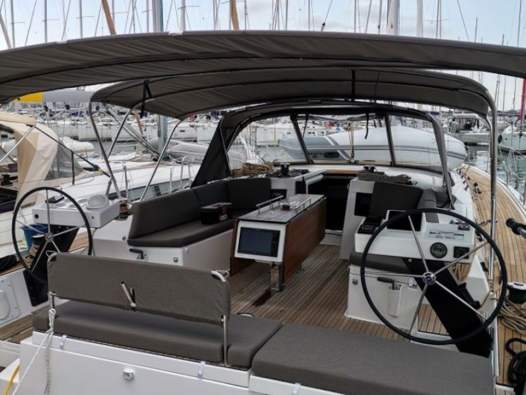 Hire a Dufour Dufour 470 Sukošan