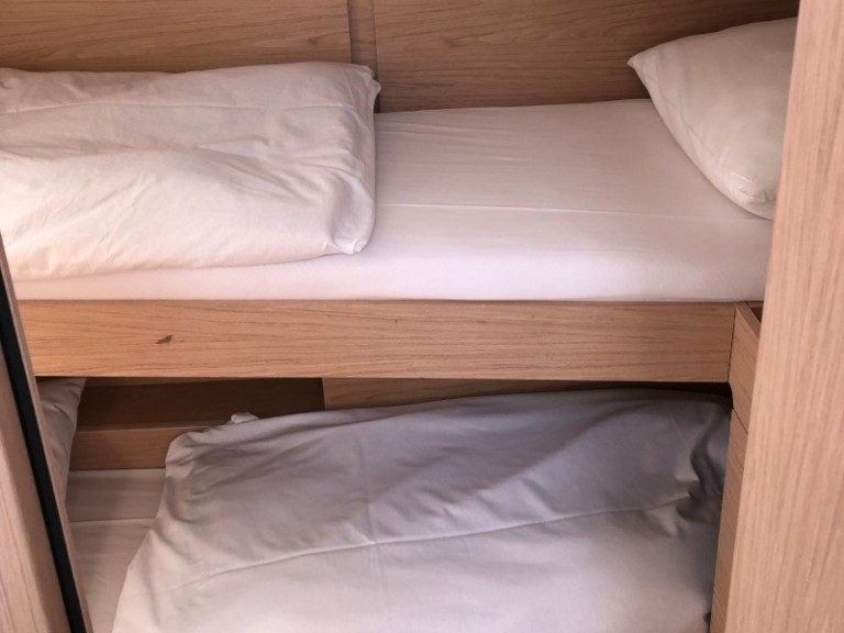 Hire Sailboat Bénéteau with a boat licence