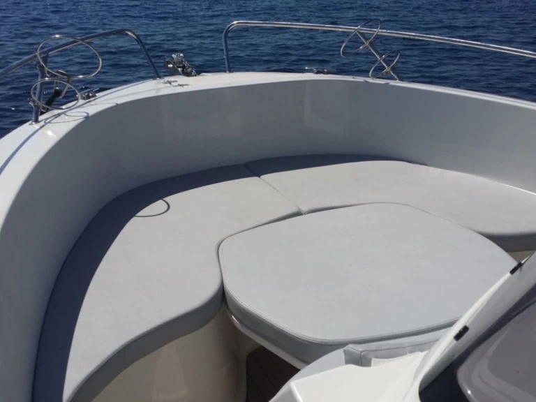 Yacht hire Antibes cheap Pacific Craft 670 Open Trendy