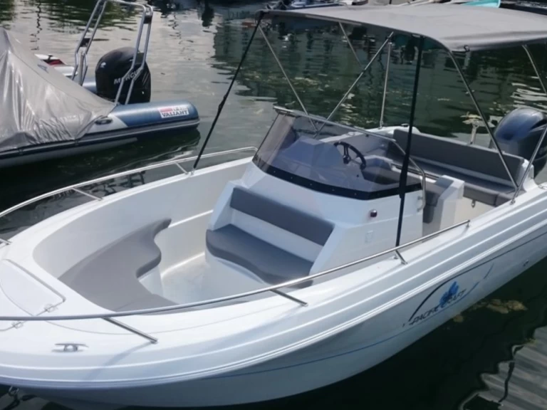 Charter a Pacific Craft Pacific Craft 670 Open Trendy in Antibes on Samboat