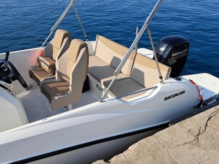 Yacht charter Marseille - Quicksilver Activ 605 Open on SamBoat