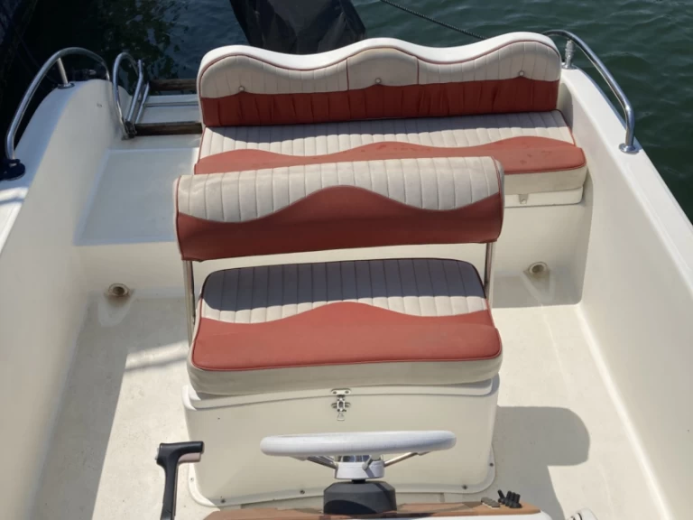 Motorboat hire in Lyon - Artemide 500