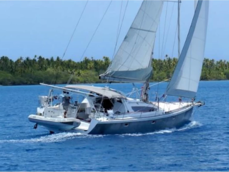 Hire Sailboat with or without skipper Custom Made Raiatea