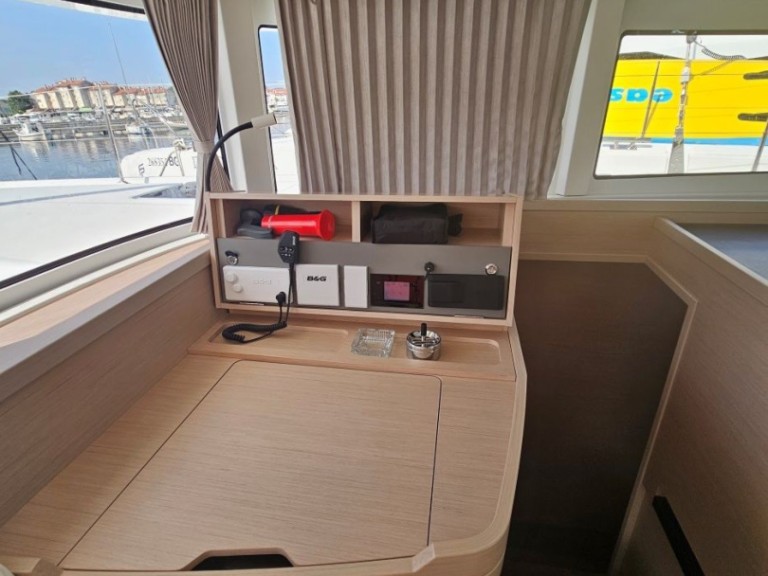 Yacht charter Biograd na Moru - Lagoon Lagoon 42 on SamBoat