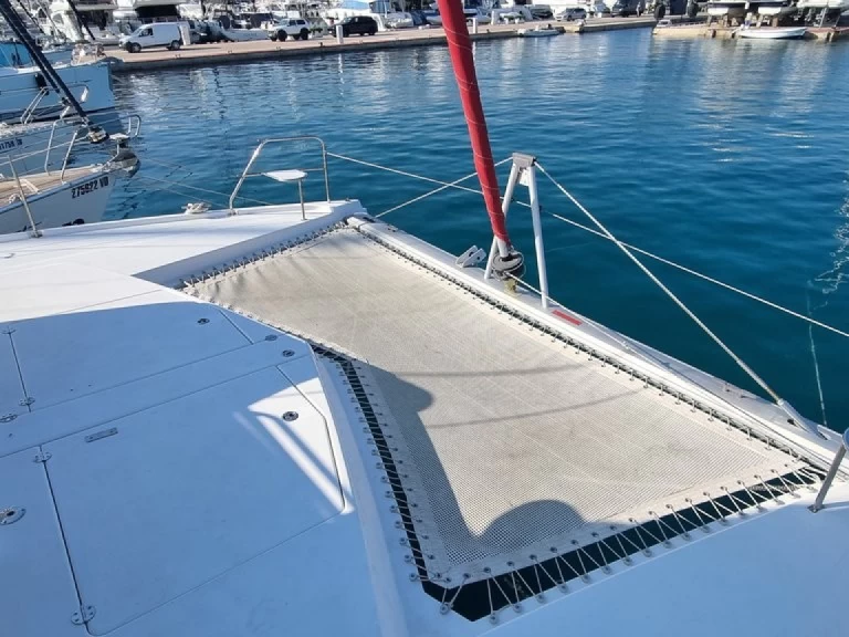 Yacht charter Tribunj - Leopard Catamarans / Robertson & Caine Leopard 44 - 4 + 2 cab. on SamBoat