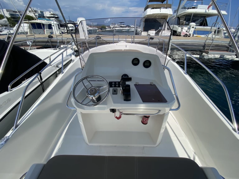 Yacht charter Marseille - White Shark White Shark 230 CC Origin on SamBoat