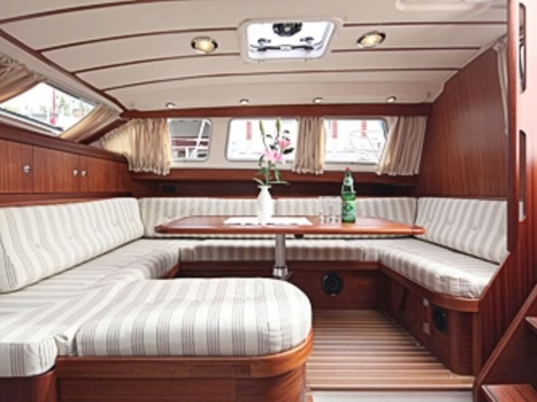 Yacht hire Rostock cheap 41 DS