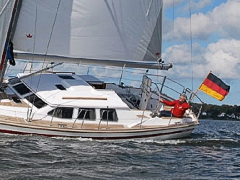 Sailboat to hire Rostock at the best price