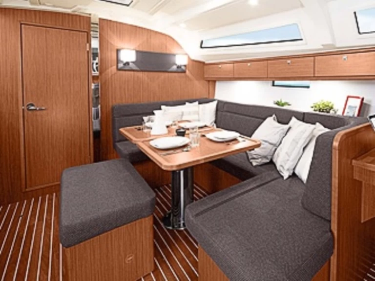 Hire a Bavaria Cruiser 41 Flensburg