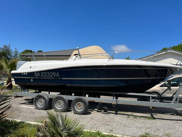 Jeanneau Cap Camarat 7.15 WA charter bareboat or skippered in  Lège-Cap-Ferret