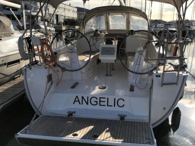 Yacht hire Šibenik cheap Cruiser 37