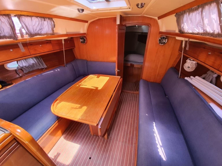 Hire a Bavaria Bavaria 34 Cruiser - 2 cab. Mai Khao