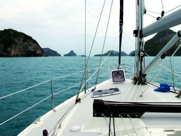 Catalina Yachts catalina 375 charter bareboat or skippered in  Ko Samui (Koh Samui)