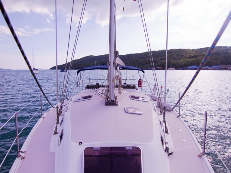 Yacht charter Ko Samui (Koh Samui) - Catalina Yachts catalina 375 on SamBoat