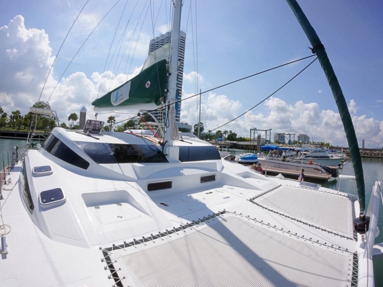 Hire Catamaran Island Spirit Yachts with a boat licence