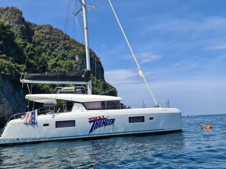 Yacht hire Mai Khao cheap Lagoon 42