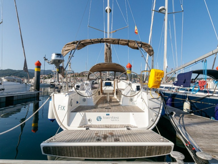 Bavaria Bavaria 34 charter bareboat or skippered in  Baiona