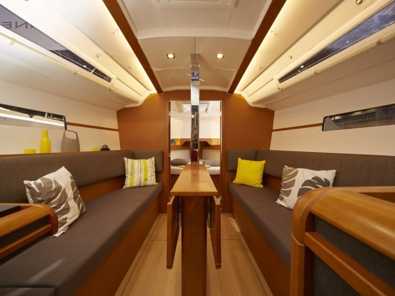 Yacht charter Biograd na Moru - Jeanneau Sun Odyssey 349 on SamBoat