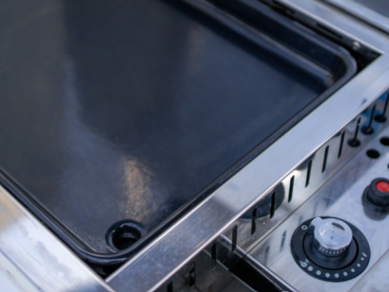 Hire Sailboat Elan with a boat licence