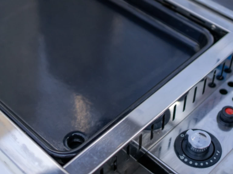 Hire Sailboat Elan with a boat licence