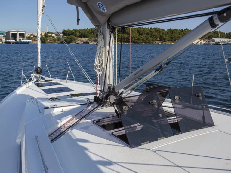 Hire Sailboat Hanse with a boat licence