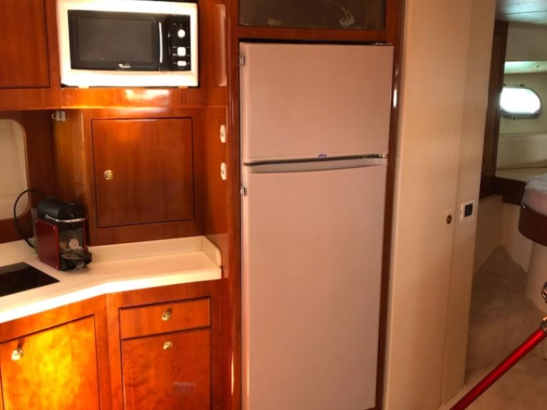 Hire Luxury Yacht with or without skipper Baia Marseille