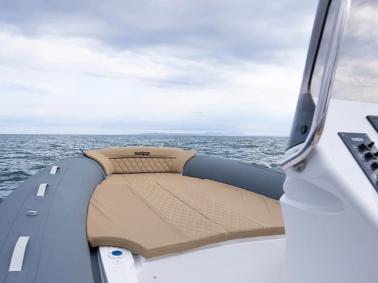 Hire RIB with or without skipper Salpa Roses