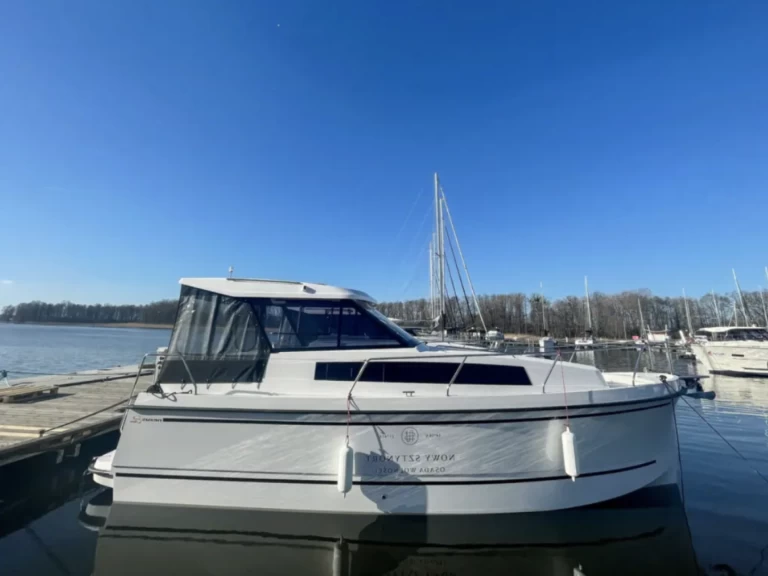 Yacht charter Sztynort - Northman Nexus Revo 870 on SamBoat