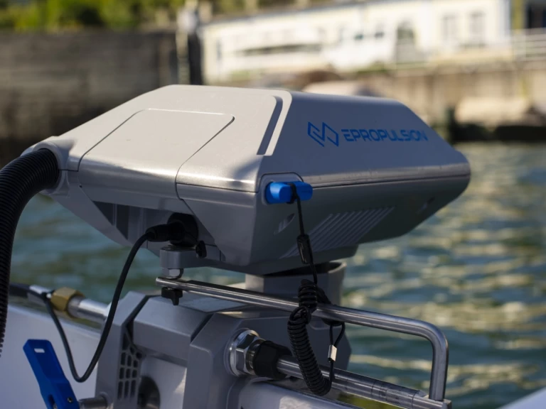 Motorboat hire in San Felice del Benaco - Allegra Boats Open 18