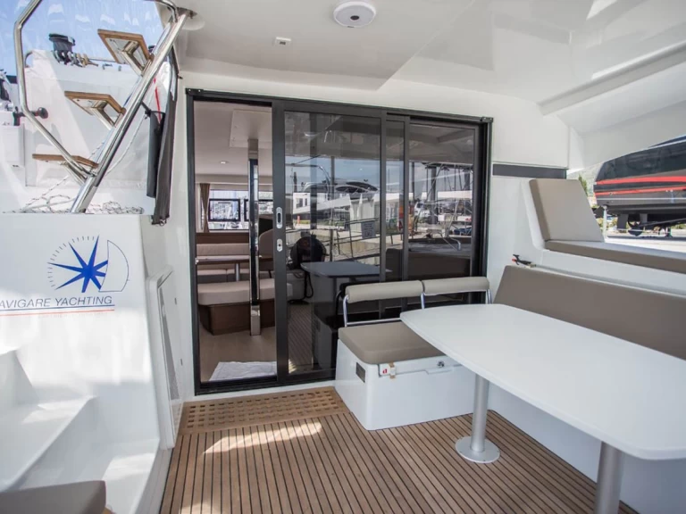 Yacht charter Palma de Mallorca - Lagoon Lagoon 42 on SamBoat