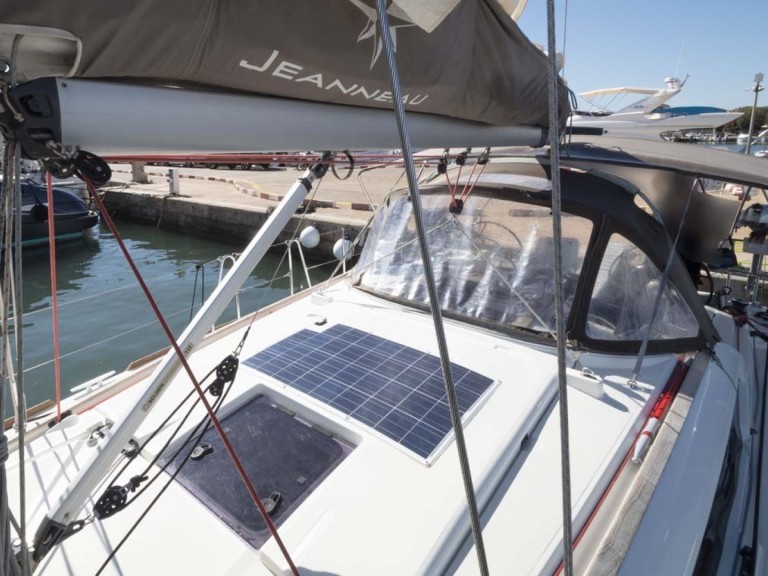 Sailboat to hire Portocolom at the best price