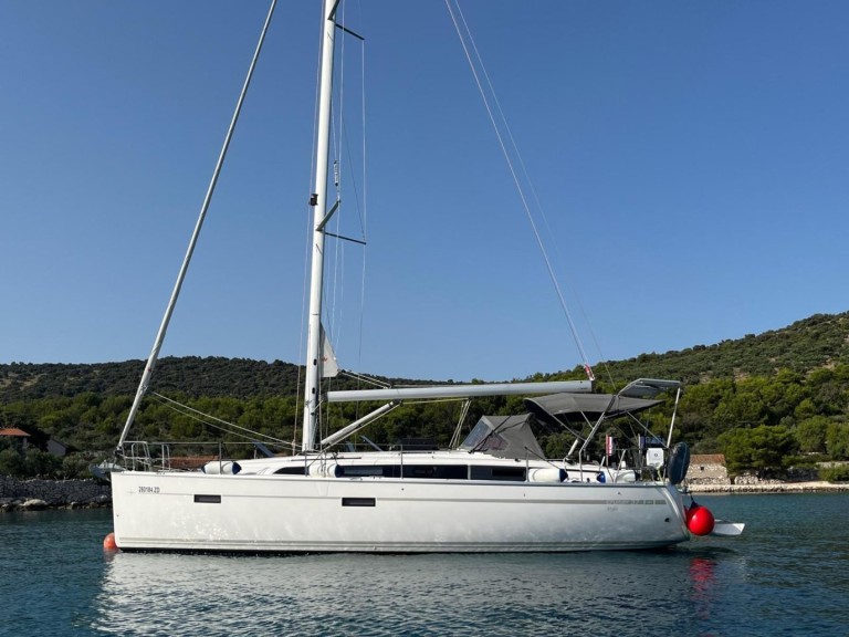 Sailboat hire in Zadar - Bavaria Bavaria Cruiser 37 Style