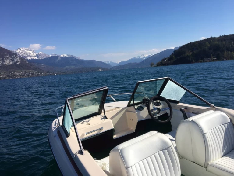 Yacht charter Annecy - Glastron V162 on SamBoat
