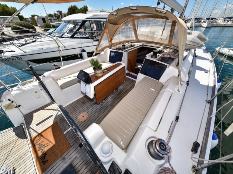 Hire Sailboat Dufour with a boat licence